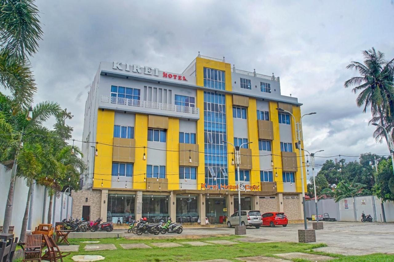 Kirei Hotel Bantaeng Buitenkant foto